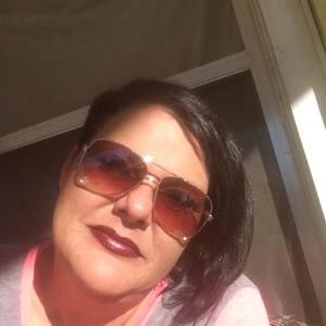 Meet your Posher, Denisa